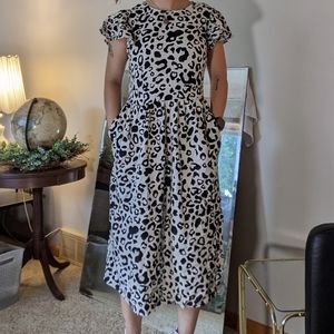 Who what where black and white cheetah print dress linen blend size XS
